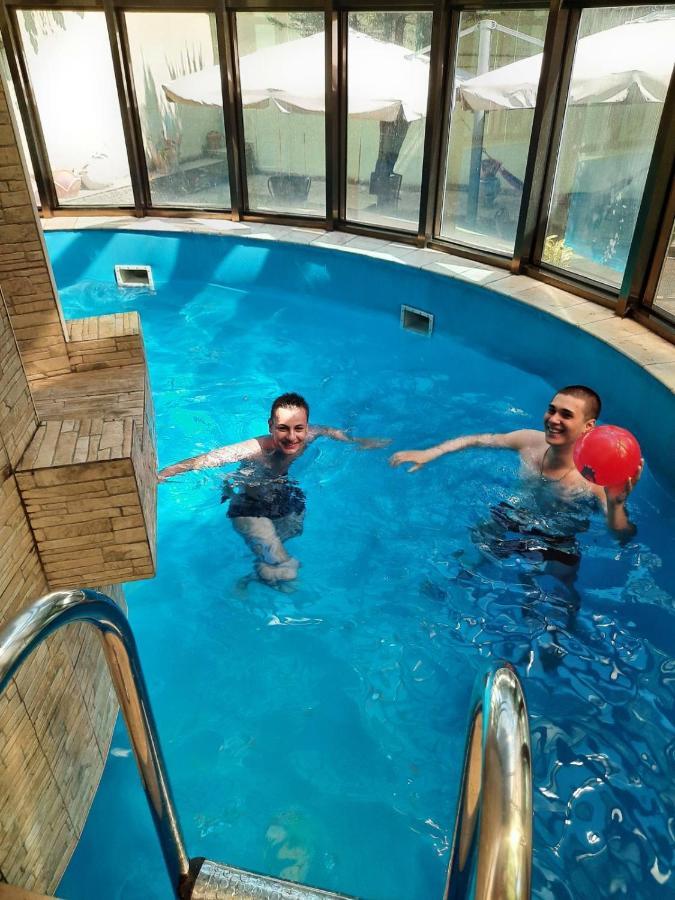 Hotel Relax 第比利斯 外观 照片